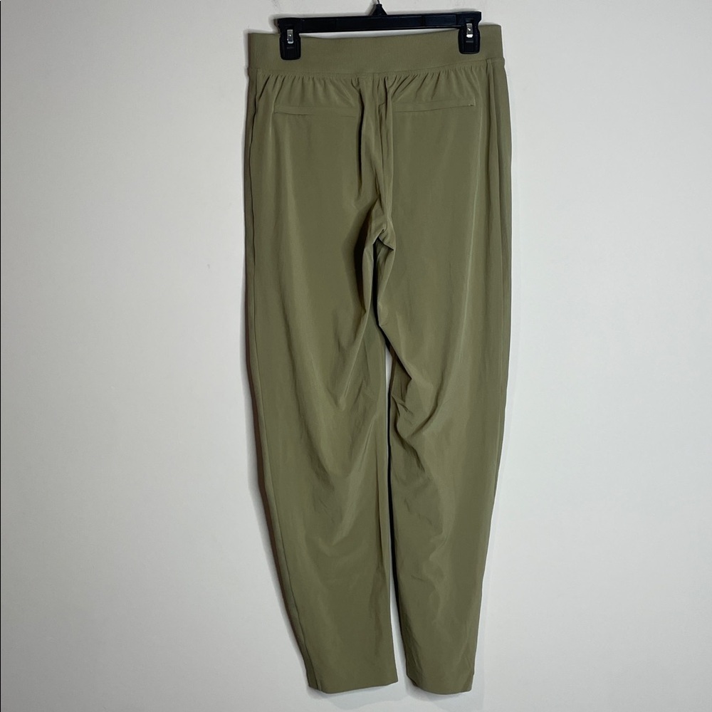 SOLD Athleta | Women’s Moss Green Brooklyn Ankle Pants Size 4 Tall - Picture 6 of 8